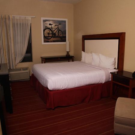 Days Inn By Wyndham Semmes Mobile Exteriér fotografie
