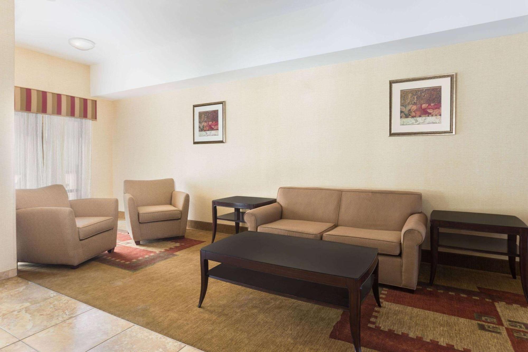 Days Inn By Wyndham Semmes Mobile Exteriér fotografie