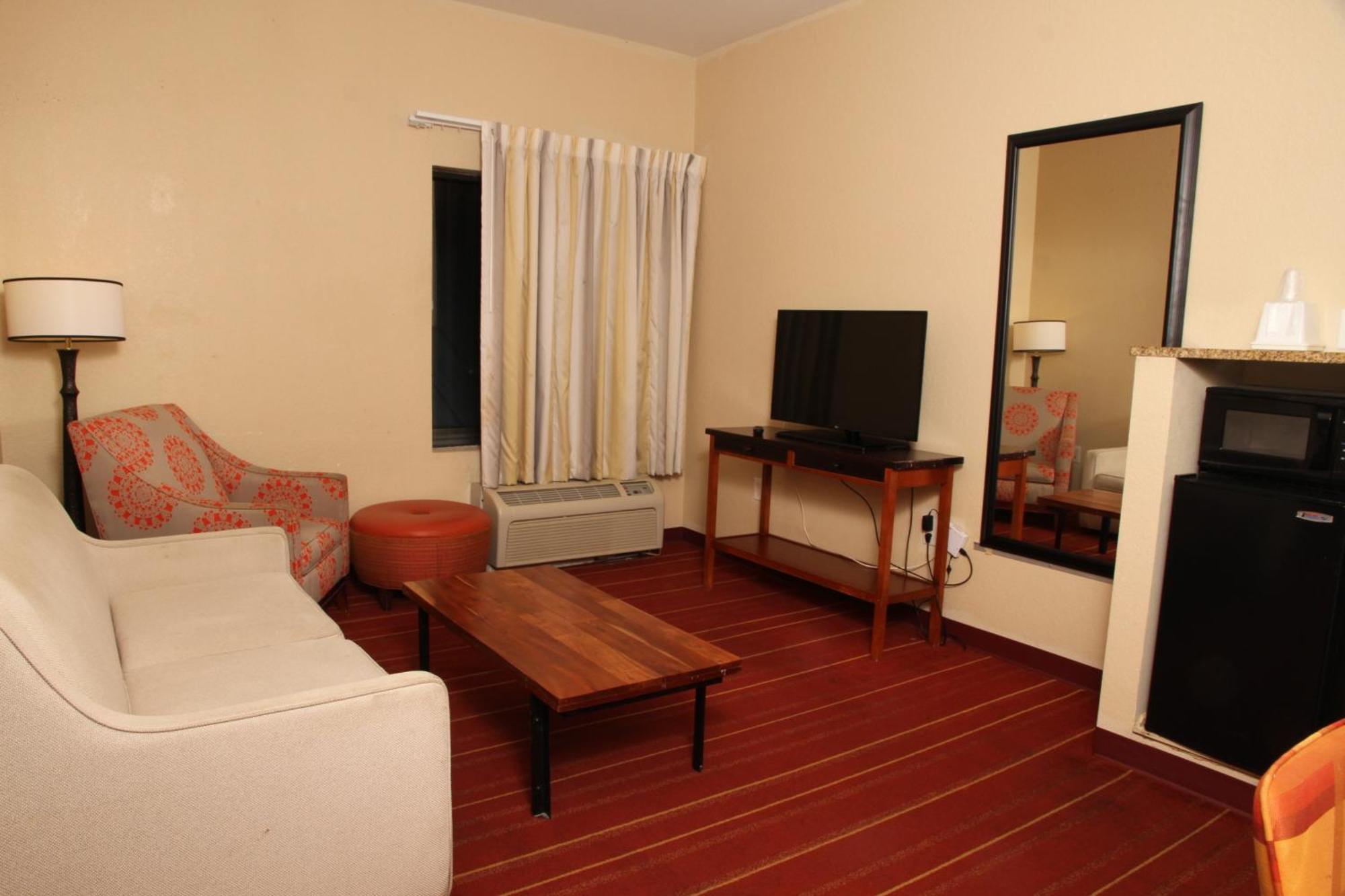 Days Inn By Wyndham Semmes Mobile Exteriér fotografie