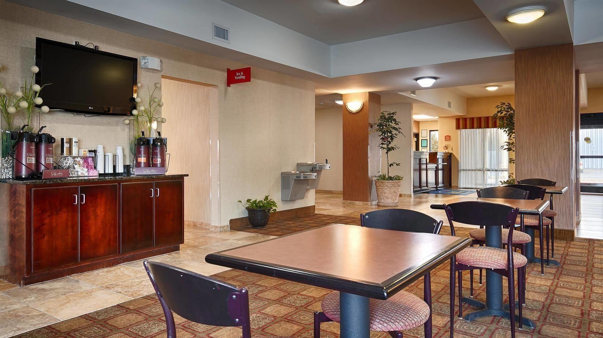 Days Inn By Wyndham Semmes Mobile Exteriér fotografie